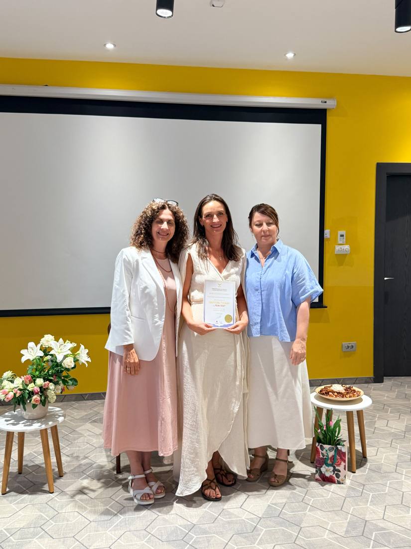 Ștefania-Carmen Rusu cu certificarea în Psihologie Transpersonală și Pneuma Therapy